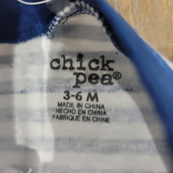 Chick Pea Stripped Footie Pajama or Playsuit w/ matching hat, NWT - Picture 3 of 4